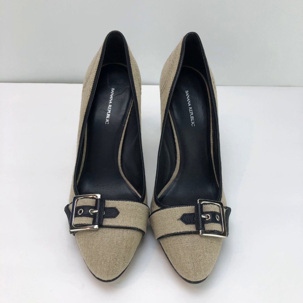BANANA REPUBLIC neutral pump black leather trim - SZ 7.5 - Picture 2 of 11